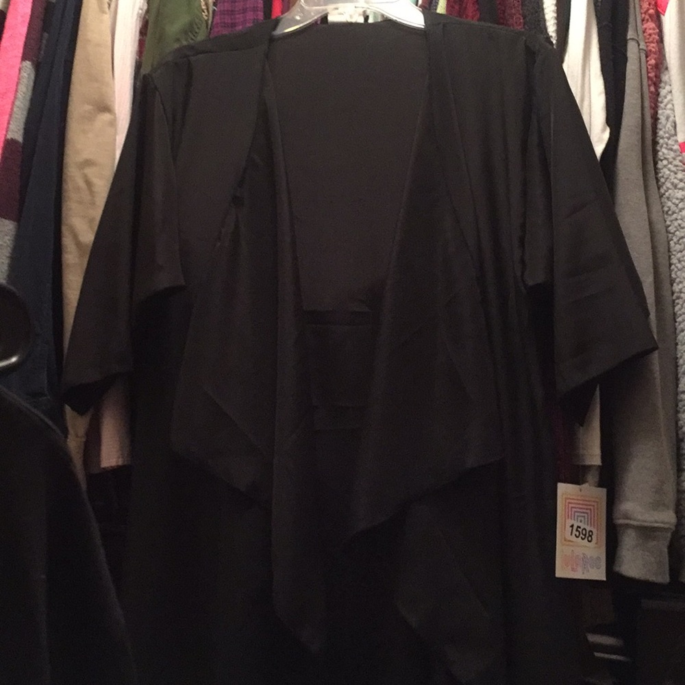 FINAL PRICE DROP!!!NWT Lularoe Shirley black silky